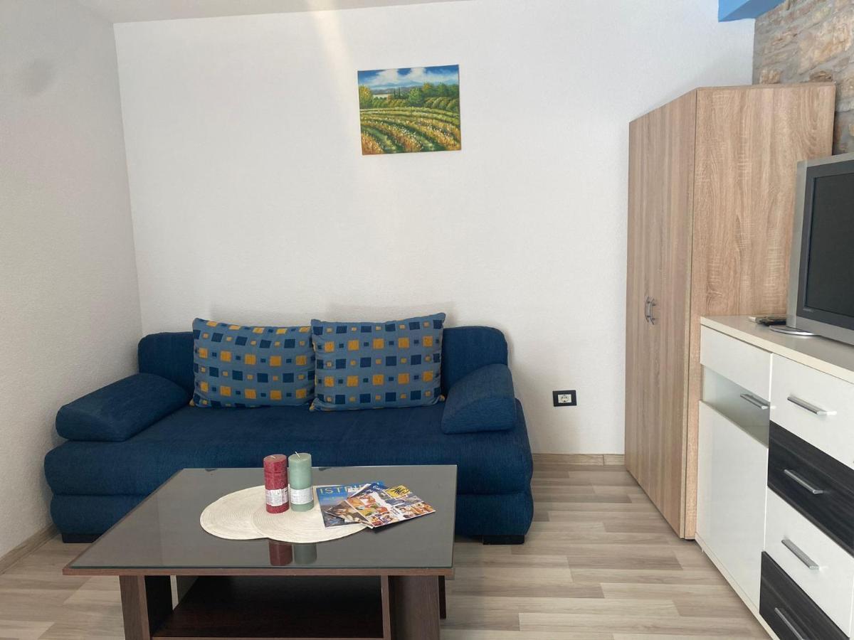 Studio apartment Elsa Galižana Exterior foto